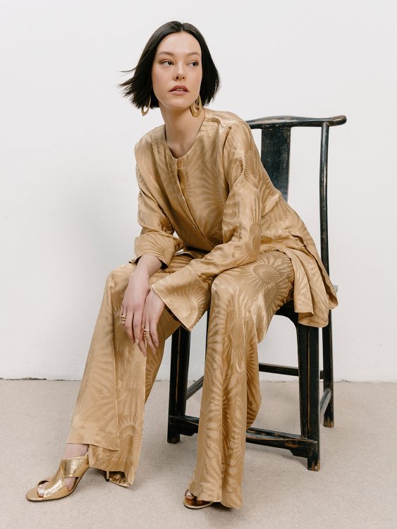 GOLDEN TROUSERS